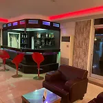 Denizhan Hotell 2*