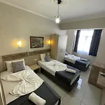 Denizhan Hotell 2*