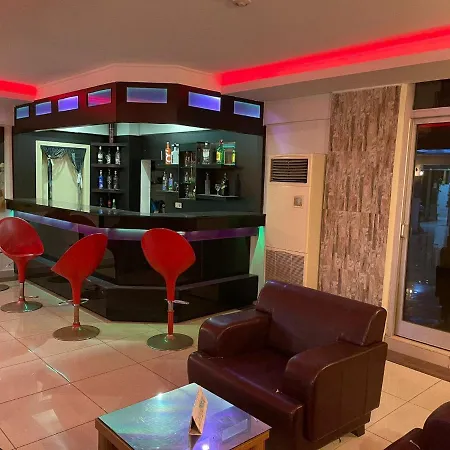 Denizhan Hotel 2*